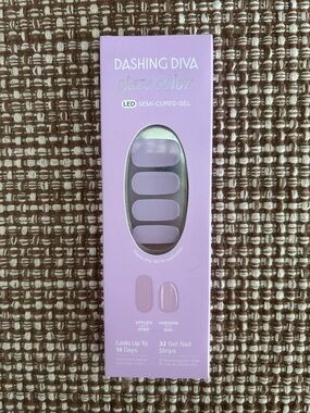 Dashing Diva Semi - Cured Nail Gel Strips 32 count